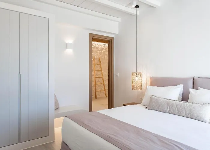 Bellevue Plaka (Naxos)