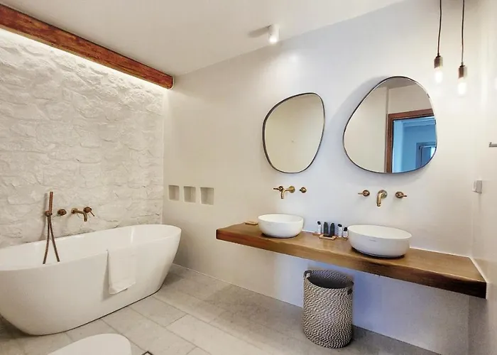 Bellevue * Plaka (Naxos)